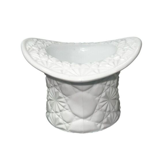 Fenton Milk Glass Top Hat Daisy & Button Pattern Vintage 3.25" tall - Picture 4 of 5